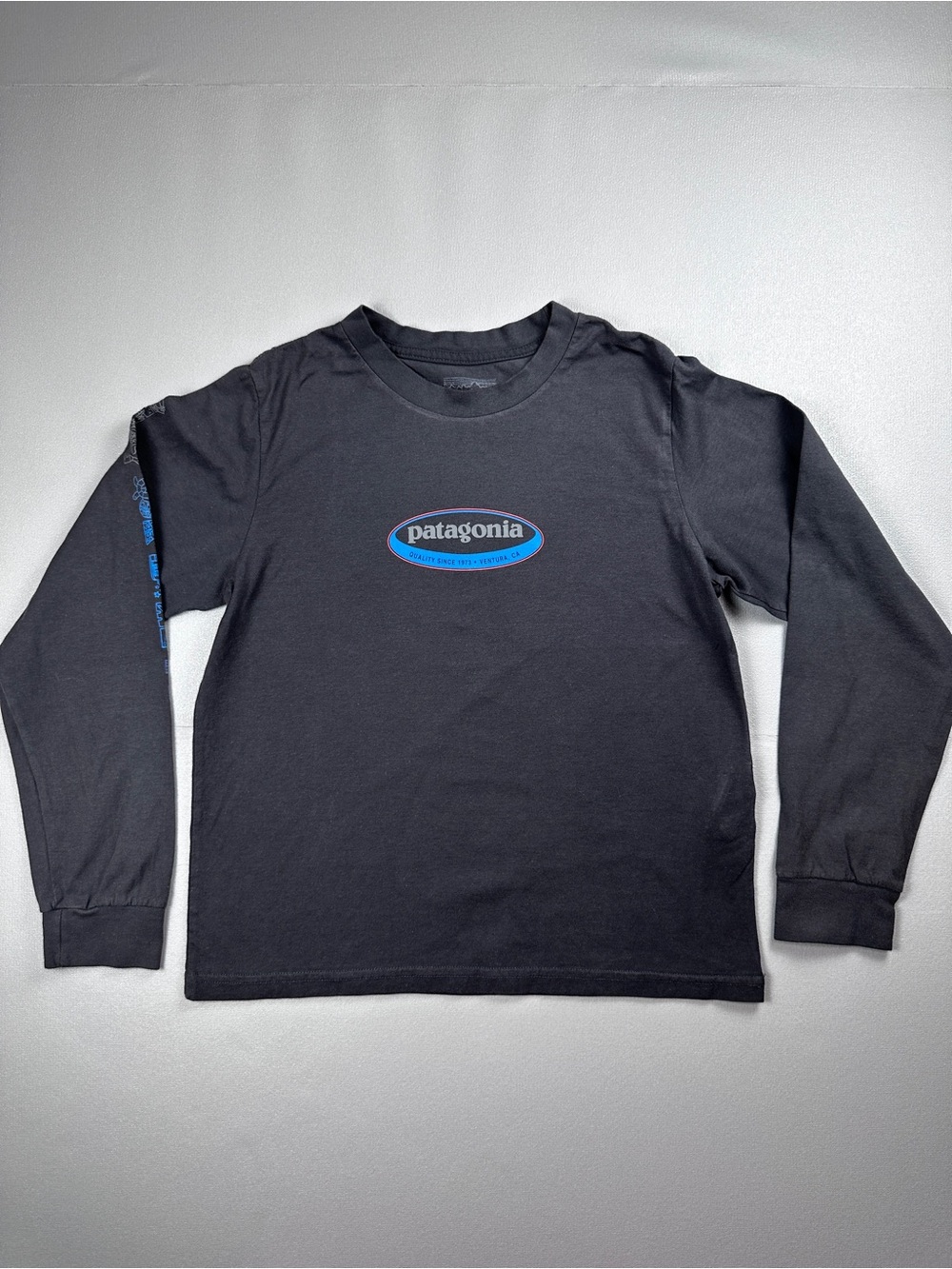 Patagonia Kids L (12) Long Sleeve Graphic T-Shirt Organic Cotton Black Gray